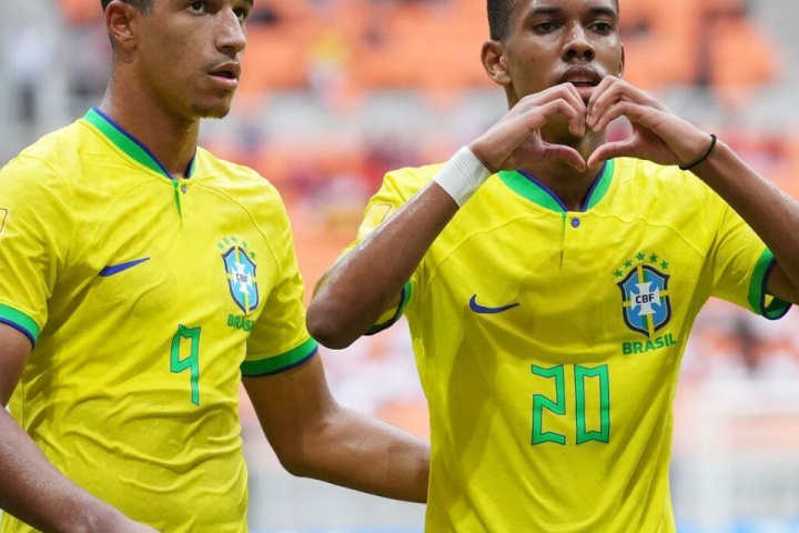 برتری قاطع برزیل مقابل کالدونیا