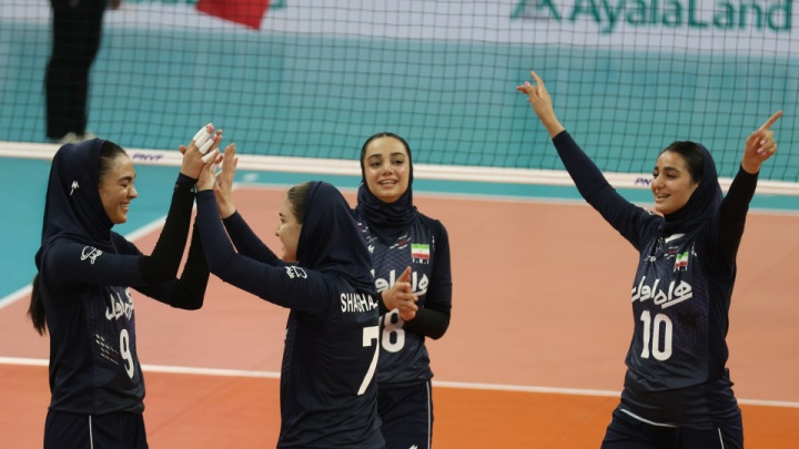 پیروزی والیبال زنان ایران مقابل هنگ‌کنگ