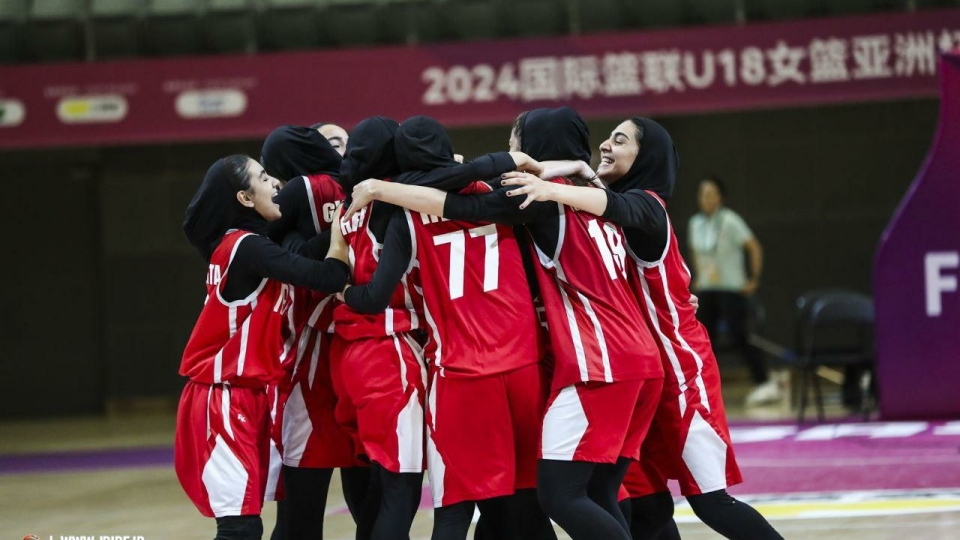 دختران بسکتبال یک گام تا پای فینال