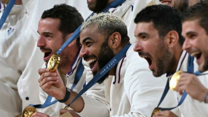 اروین انگاپت MVP شد