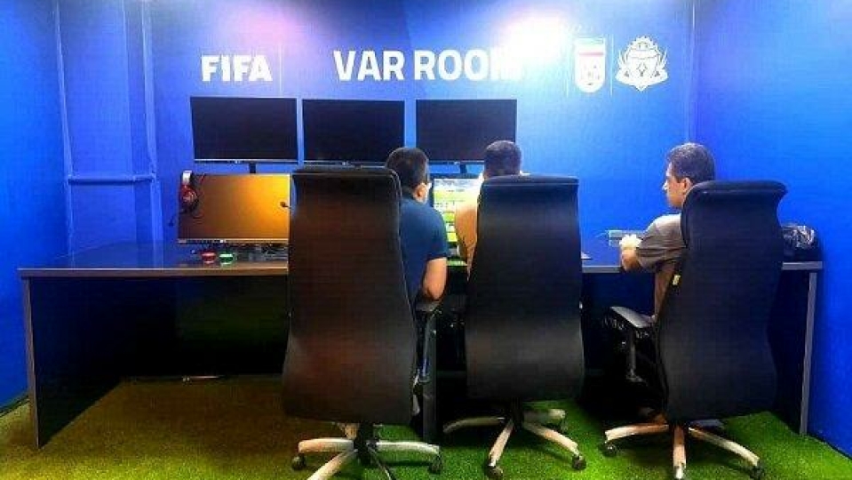 ورود دستگاه VAR تا فرداشب