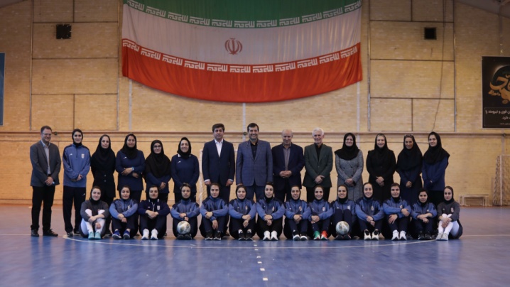 دنیامالی: دختران ورزشکار ما نباید در موضوع پاداش‌ها و پرداخت‌ها احساس تبعیض کنند