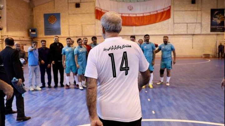 رئیس‌جمهور پا به توپ شد