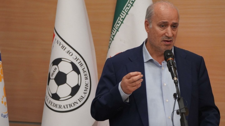 تاج: نباید خودمان را قهرمان بدانیم