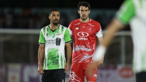 معمای خط دفاع پرسپولیس