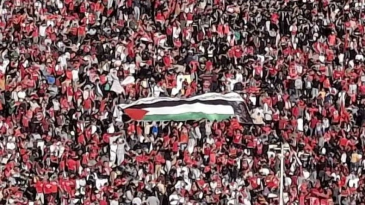 همصدایی قهرمانانه؛ تراکتور، ایران، فلسطین