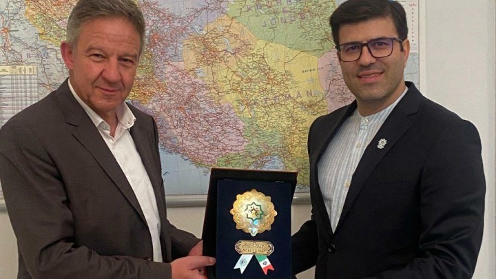 دیدار سرپرست فدراسیون ملی ورزشهای دانشـگاهی با سفیر آلمان