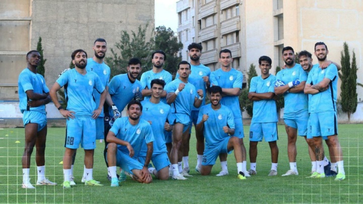 بدون مهاجم گلزن، به دنبال جام قهرمانی