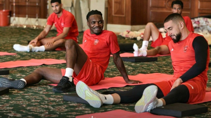 غیر از گندوز کدام بازیکن جدا می‌شود؟