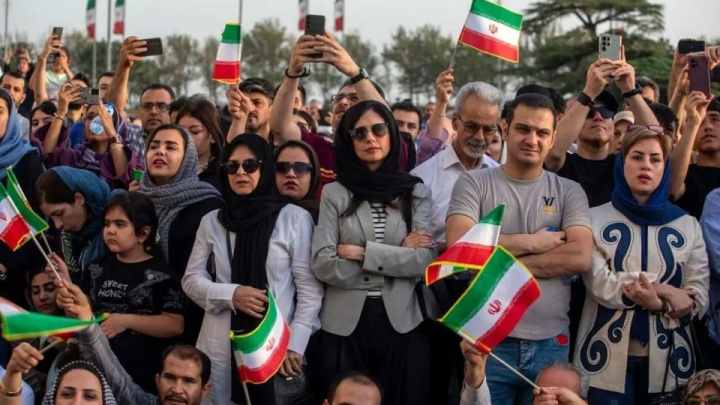 تیغ به دل اختلاف بزنید