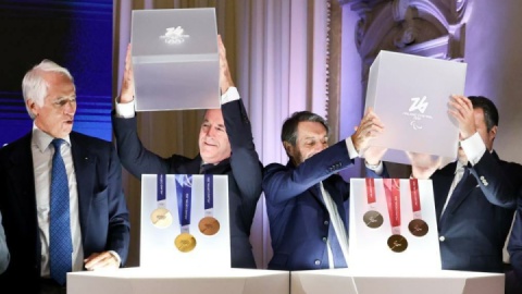 رونمایی رسمی از مدال‌های المپیک و پارالمپیک زمستانی میلان–کورتینا ۲۰۲۶ در ونیز