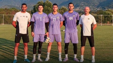 اخباری می‌رود یا میرزازاد؟