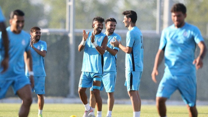 خیال ساپینتو از جناح راست راحت است