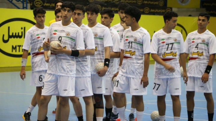 صعود به شرط عبور از کره و ازبکستان