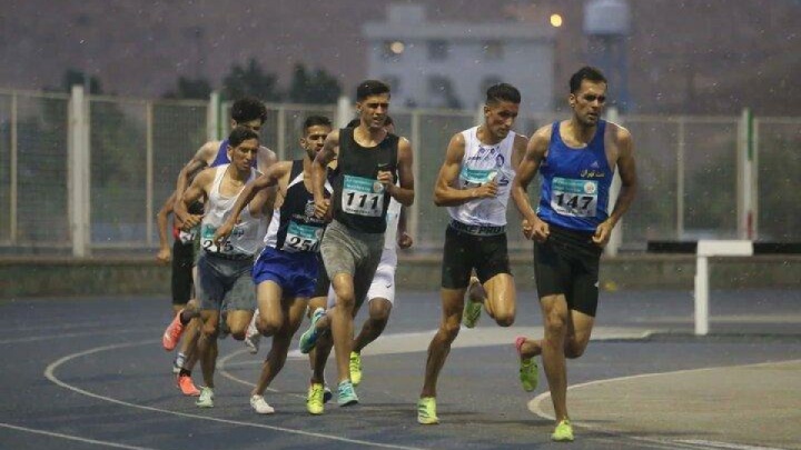 پرچم دست جوانان