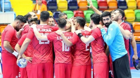 کاستیلو هفته آینده به تهران برمی‌گردد