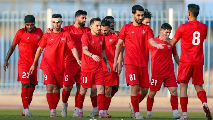 ستاره پرسپولیس با قرارداد داخلی ۲۵ میلیونی!