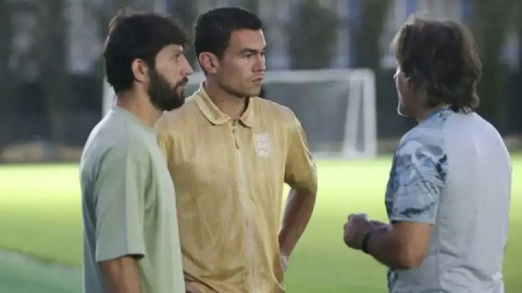 جلال و رستم زودتر می‌رسند