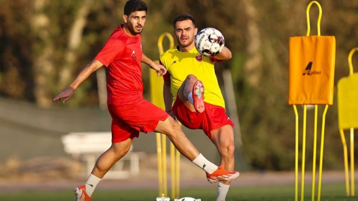 انقلاب پرسپولیس در نصف جهان