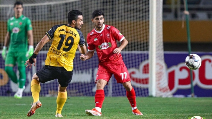 یک هافبک میانی در وینگرستان پرسپولیس!