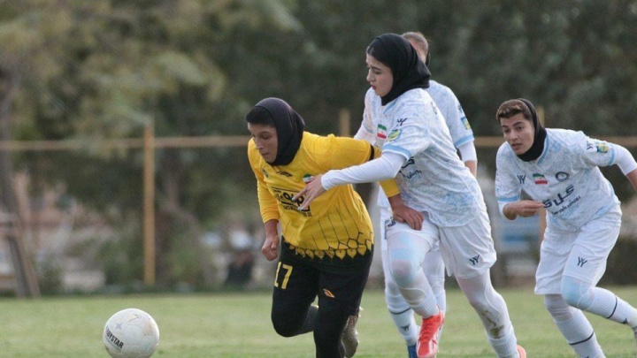 جدال دوبل گل‌گهر و سپاهان در یک روز