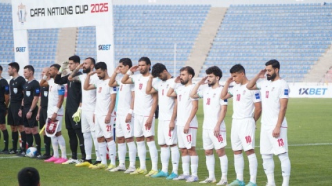 فکر آبروی تیم ملی باشید