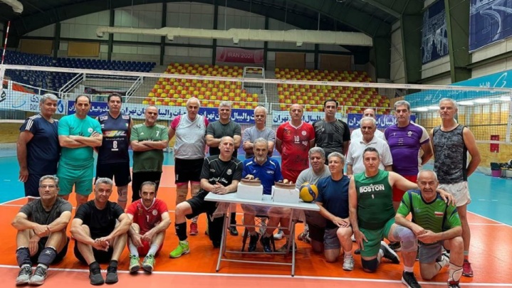 جشن تولد پیشکسوت والیبال