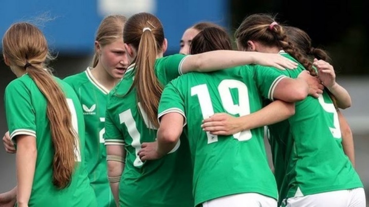 تبعیض در تیم ملی بانوان؟