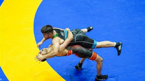 پیامی که پاداش فدراسیون به کشتی‌گیرانش می‌دهد