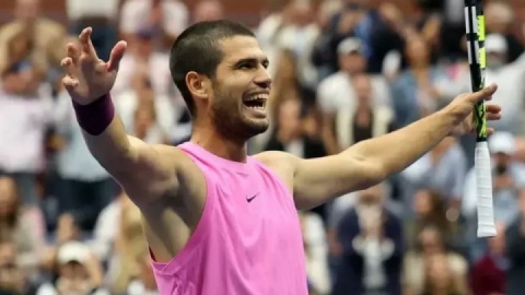 سومین فینال بزرگ به کام کارلیتوس