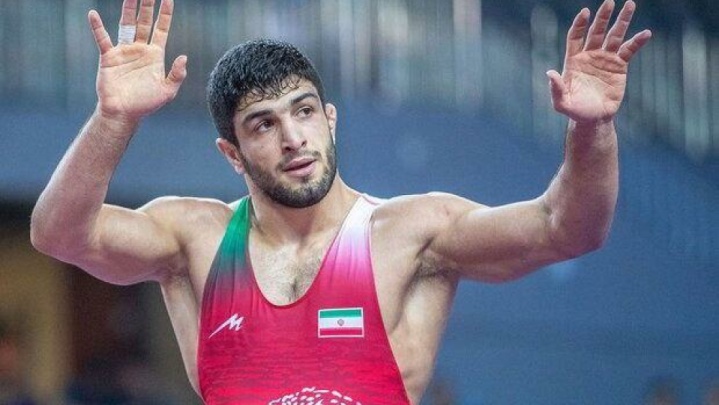 کامران قاسم‌پور با شکست حریف روس به نیمه‌نهایی رسید