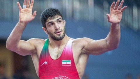 کامران قاسم‌پور با شکست حریف روس به نیمه‌نهایی رسید