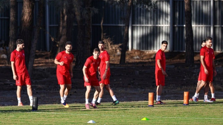 پرسپولیس همچنان پیرترین تیم لیگ