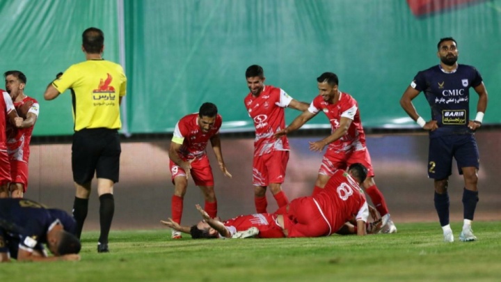 دژاووی چمن خراب، VAR خاموش و مصدومیت!