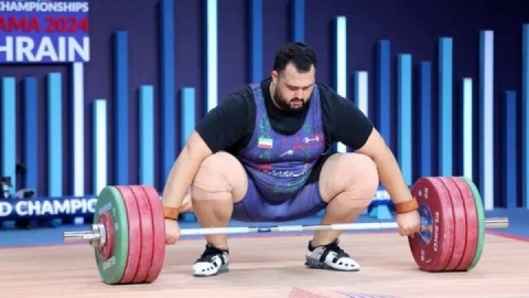 کرمی خط خورد، زارع مسافر جهانی شد