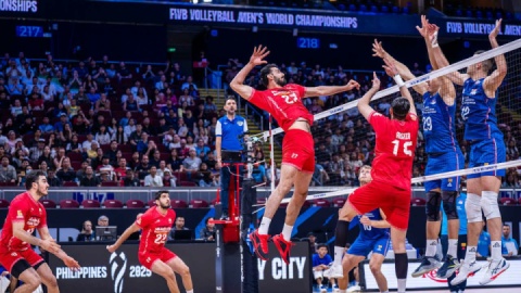 حماسه نه، بالاتر پریدید