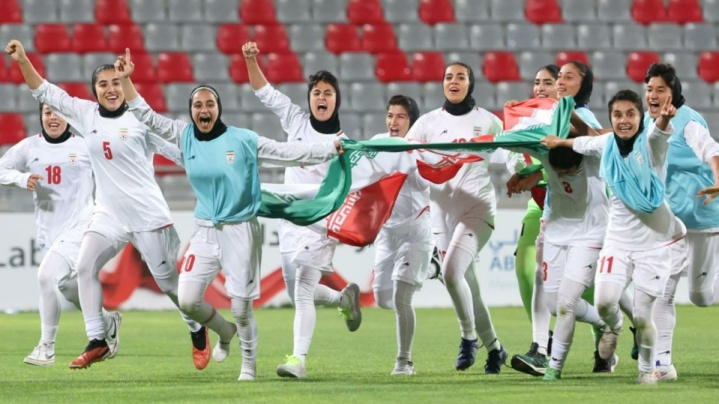 بازی دوستانه جور شد!