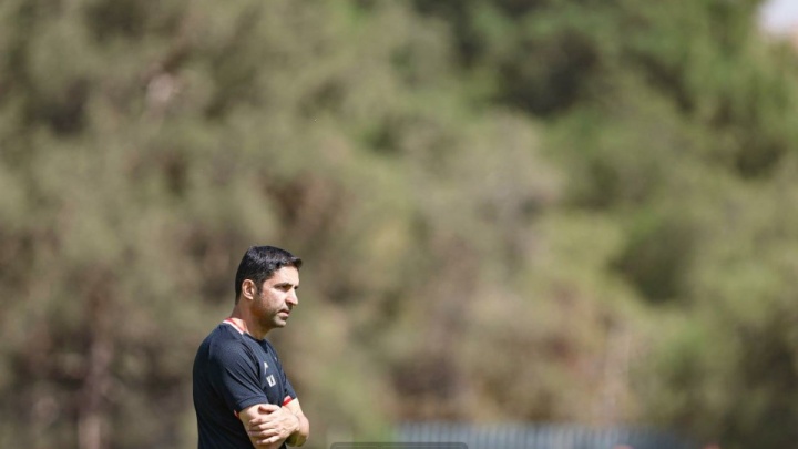 ایده‌آل‌گرایی کار دست هاشمیان می‌دهد؟