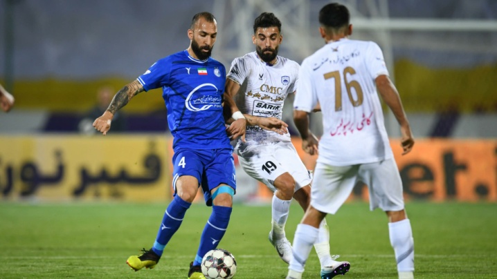 یکشنبه‌شب پرماجرای ساپینتو و شاگردان