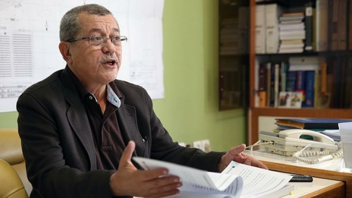 فائقی: فدراسیون در اجرای قوانین فیفا سختگیر باشد