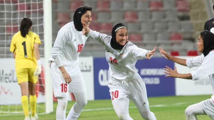 یورو برای مردان، ریال برای زنان