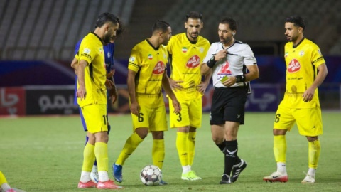 انگ دفاع به تیم‌های موفق