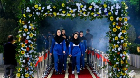 بدرقه کاروان‌های ورزشی به ریاض و بحرین با حضور وزیر ورزش