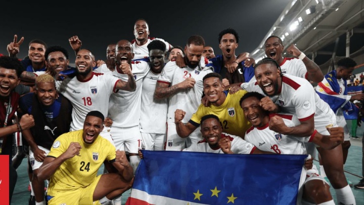 کوسه‌های آبی، میهمان ناخوانده ضیافت فیفا