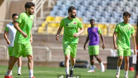 چرا دورسون رفت اما یاسین سلمانی را نگه داشتی؟