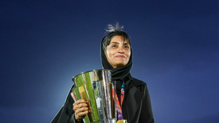 یک قدم تا افسانه سازی