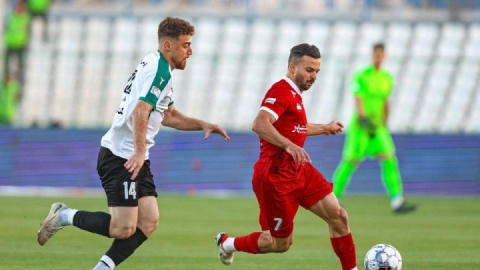 پرسپولیس آمار را به ذوب‌آهن باخت