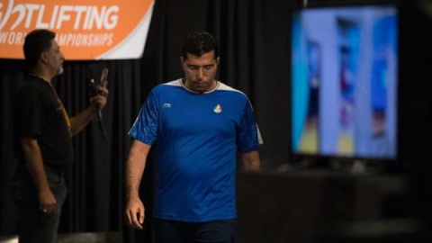 محسن بیرانوند: سیاه‌نمایی کردند تا زمین بخوریم!