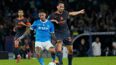 دیوار دفاعی فروپاشید