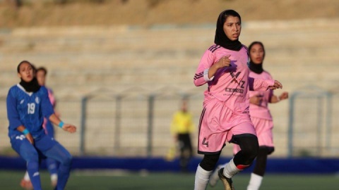 آبی‌پوشان روی دور برد